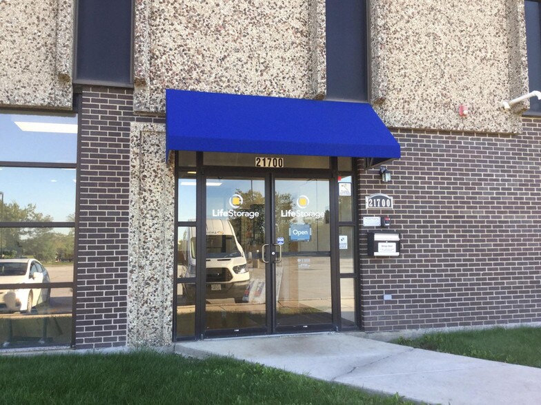 21800 S Cicero Ave, Matteson, IL à louer - Photo du bâtiment - Image 2 de 6
