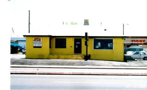 11090 E Colfax Ave, Aurora, CO for sale - Building Photo - Image 3 of 4