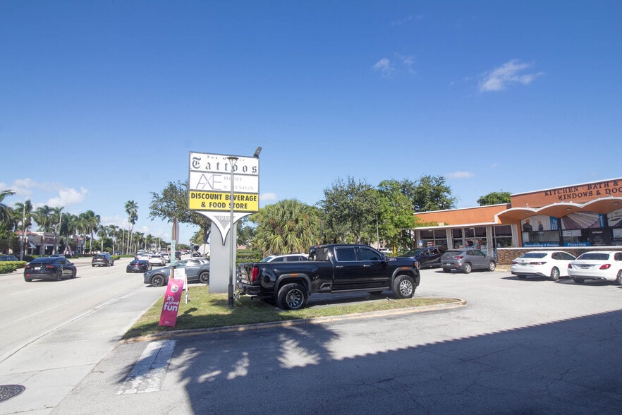 1950 N Federal Hwy, Pompano Beach, FL for lease - Building Photo - Image 2 of 21