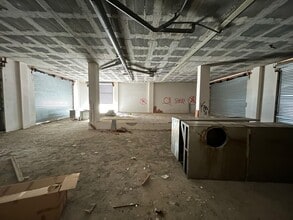 Retail in Igualada, Barcelona for lease Interior Photo- Image 1 of 10