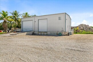 Plus de détails pour 3596 Prospect Ave, Naples, FL - Industriel à louer