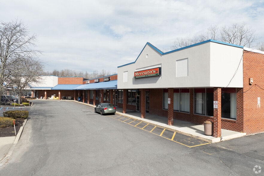 1649 Columbia Tpke, Castleton On Hudson, NY for lease - Building Photo - Image 3 of 6