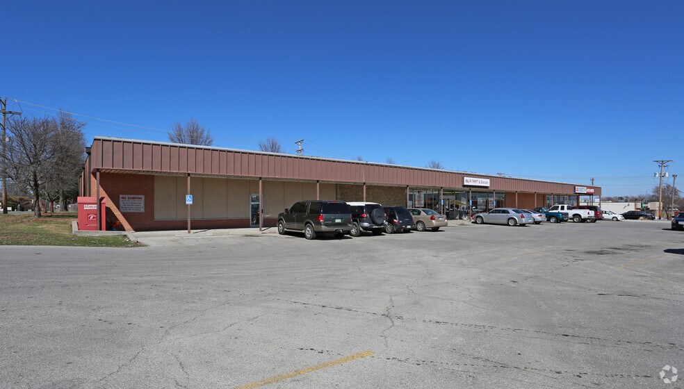 1500-1502 Main St, Grandview, MO à louer - Photo du bâtiment - Image 3 de 5