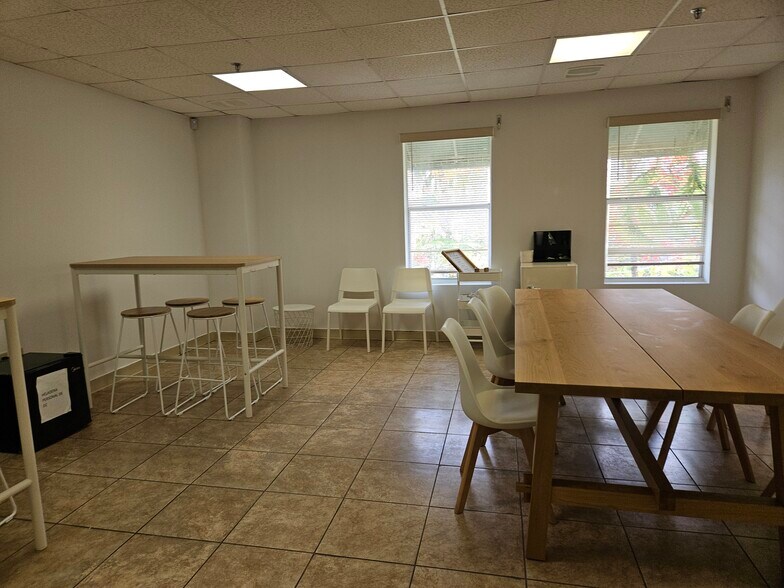 3511 NW 113th Ct, Miami, FL à louer - Photo intérieure - Image 2 de 3