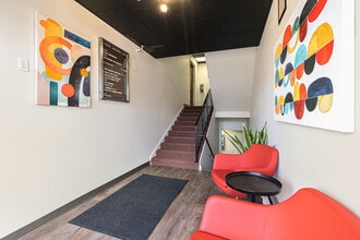 709 W Littleton Blvd, Littleton, CO for sale Interior Photo- Image 1 of 2