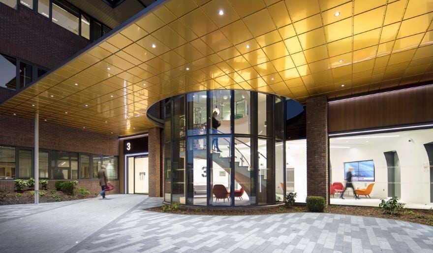 Hatters Ln, Watford for lease - Building Photo - Image 2 of 12