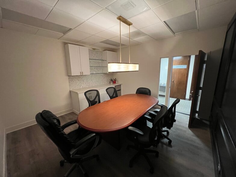 68 Mitchell Blvd, San Rafael, CA for lease - Building Photo - Image 2 of 9