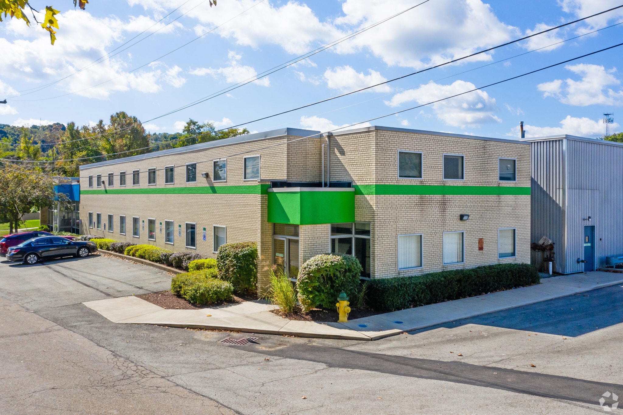 1967 Eastern Ave, Verona, PA for lease Primary Photo- Image 1 of 17