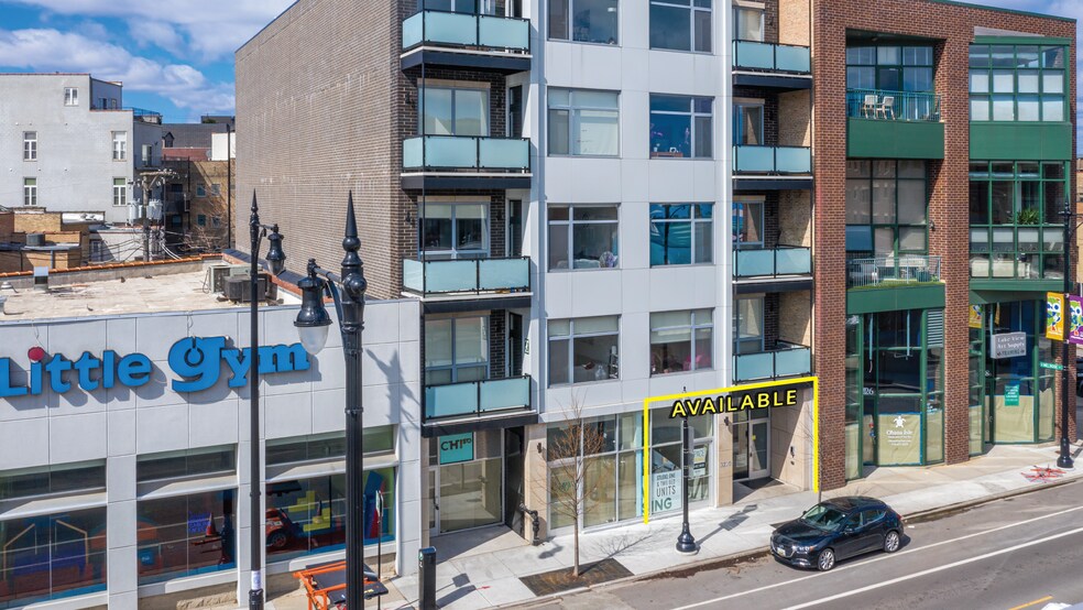 3220 N Lincoln Ave, Chicago, IL à louer - Photo du bâtiment - Image 2 de 2