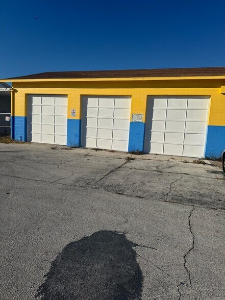 6801 Tower Dr, Hudson, FL à louer - Photo du bâtiment - Image 3 de 43