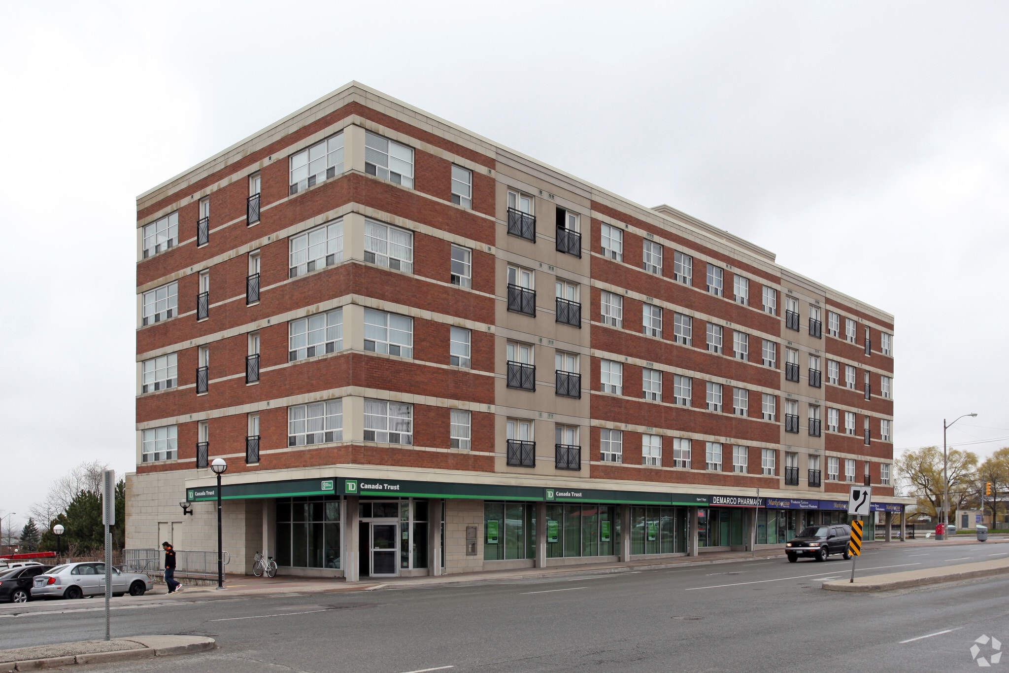 2390 Keele St, Toronto, ON for sale Primary Photo- Image 1 of 1