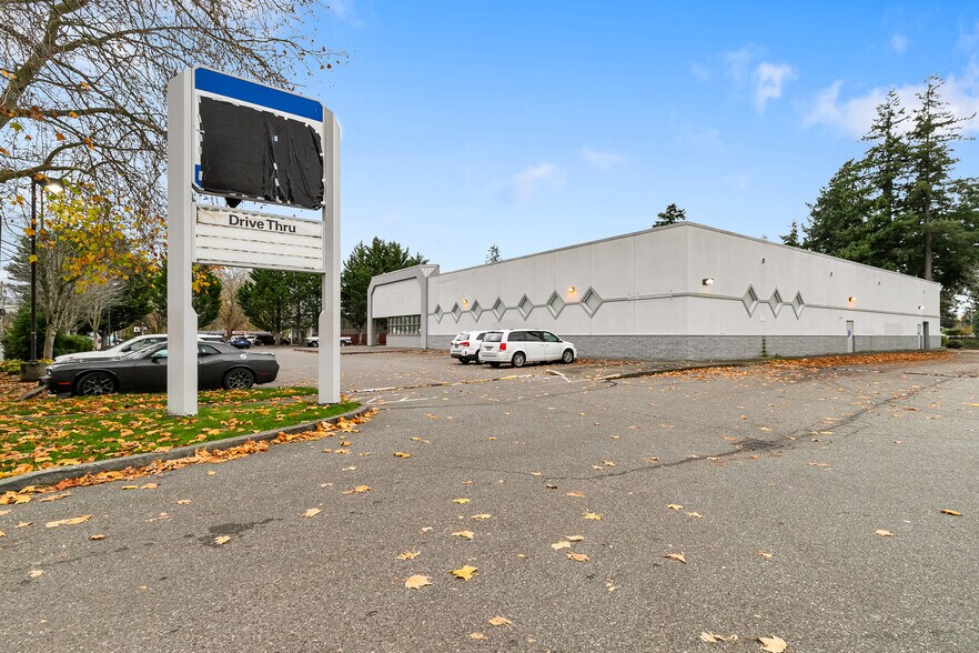 3227 Northwest Ave, Bellingham, WA à louer - Photo du bâtiment - Image 2 de 38