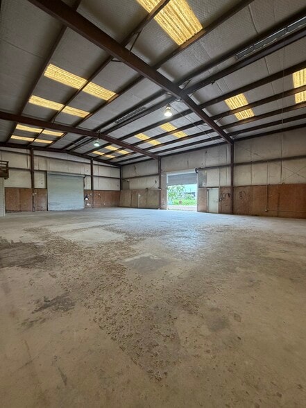 3825 FM 362 Rd, Brookshire, TX for lease - Building Photo - Image 3 of 10