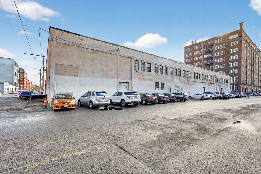 203 SE Alder St, Portland, OR à vendre - Photo du bâtiment - Image 3 de 10