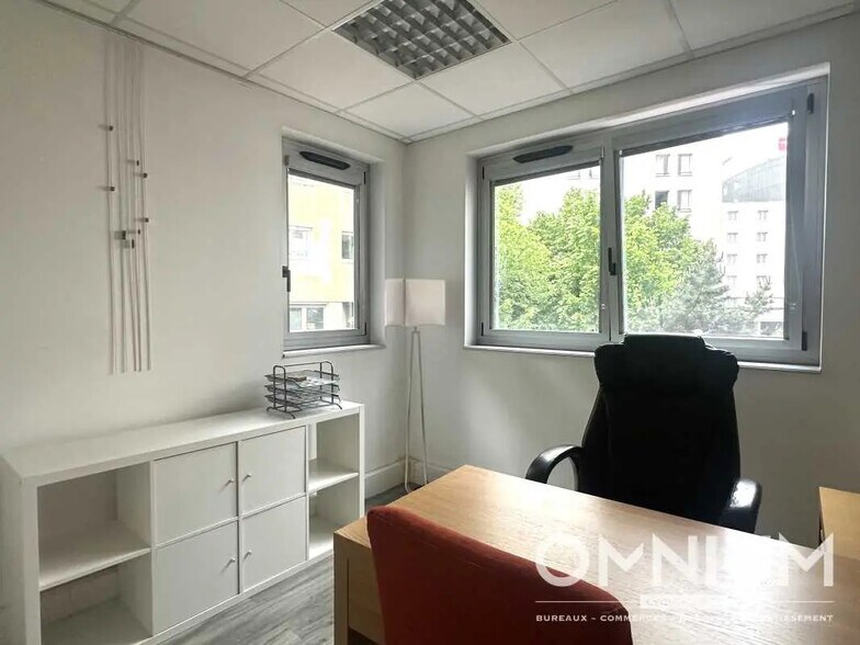 Bureau dans Caluire-et-Cuire à vendre - Photo intérieure - Image 2 de 18