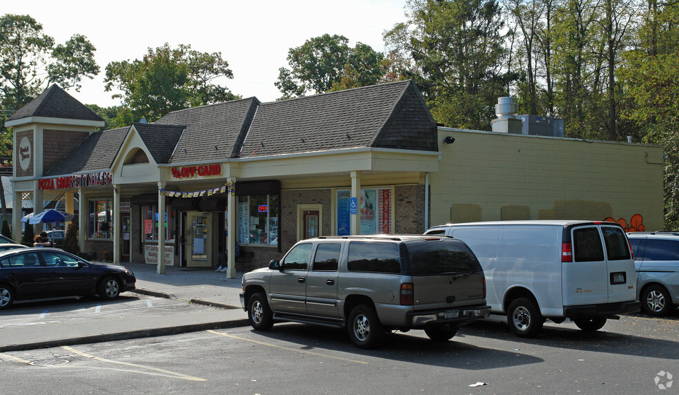 1699 Middle Country Rd, Ridge, NY for lease - Building Photo - Image 3 of 7