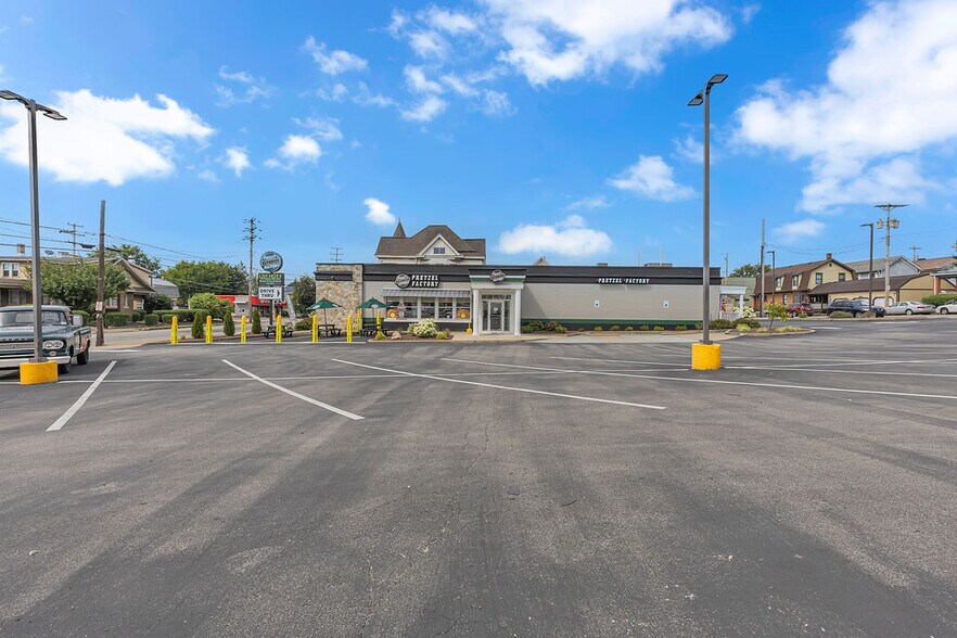 472 Adams St, Rochester, PA à vendre - Photo du bâtiment - Image 2 de 32