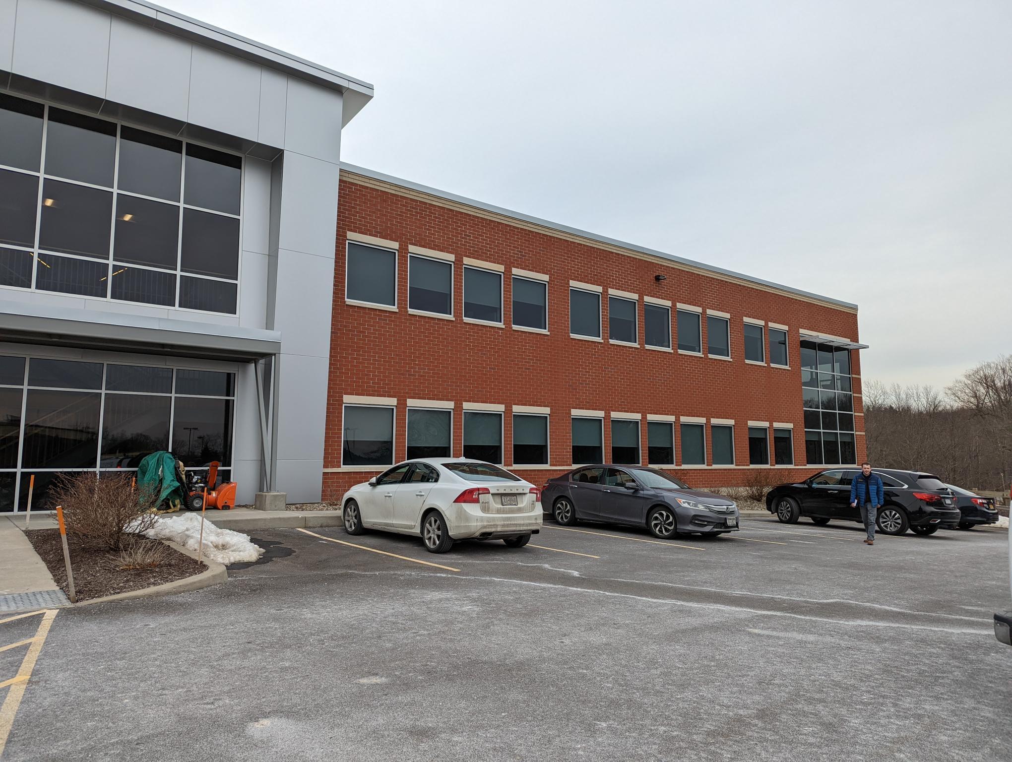 33 Tech Valley Dr, East Greenbush, NY for lease Primary Photo- Image 1 of 11