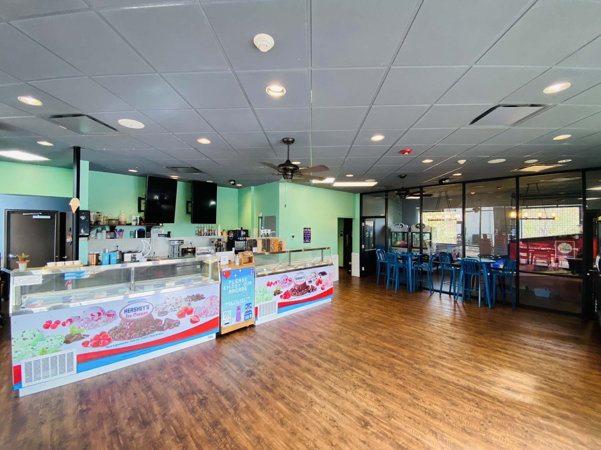 4 S Tunnel Rd, Asheville, NC for lease Interior Photo- Image 1 of 9