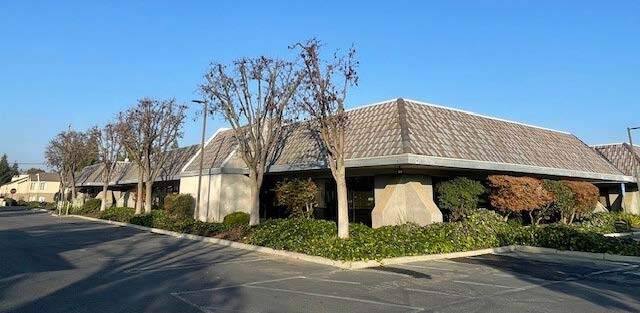 5650 N Fresno St, Fresno, CA à louer Photo du bâtiment- Image 1 de 11