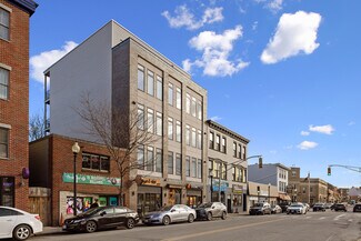 Plus de détails pour 65 Meridian St, Boston, MA - Commerce de détail à vendre