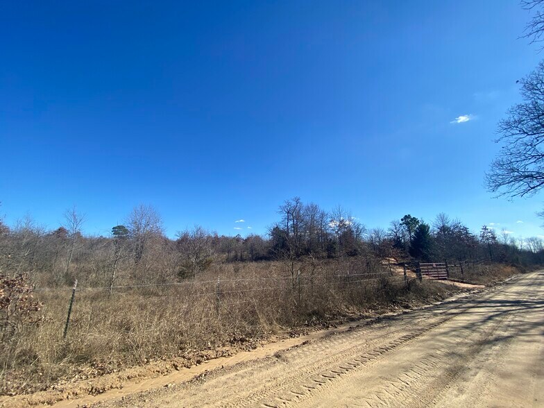 13164 S Skylark Rd, Lane, OK for sale - Building Photo - Image 3 of 5