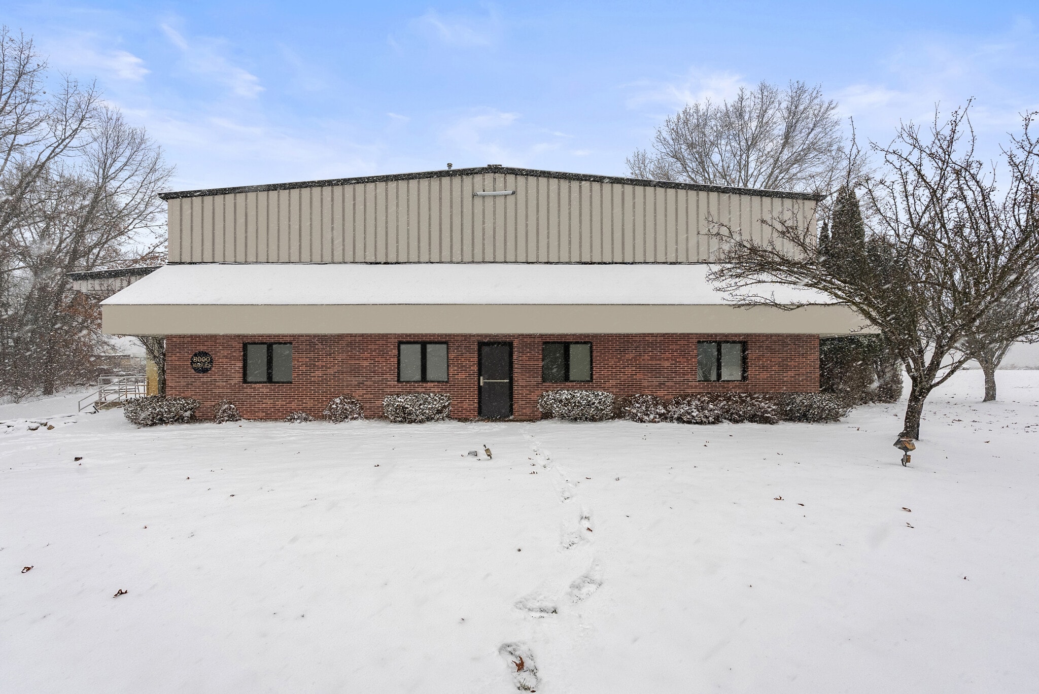 8000 Park Pl, Brighton, MI for lease Primary Photo- Image 1 of 13