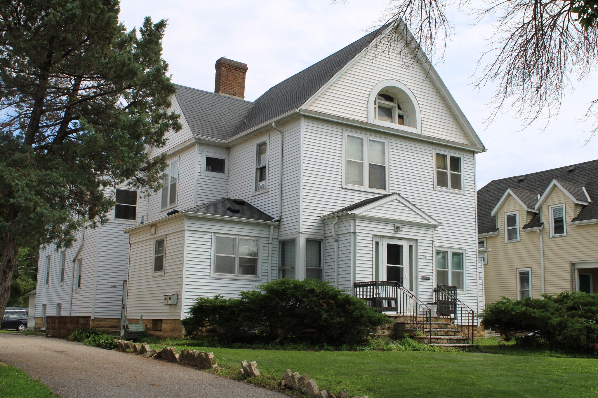 Immeuble residentiel dans Mankato, MN à vendre Photo du bâtiment- Image 1 de 1