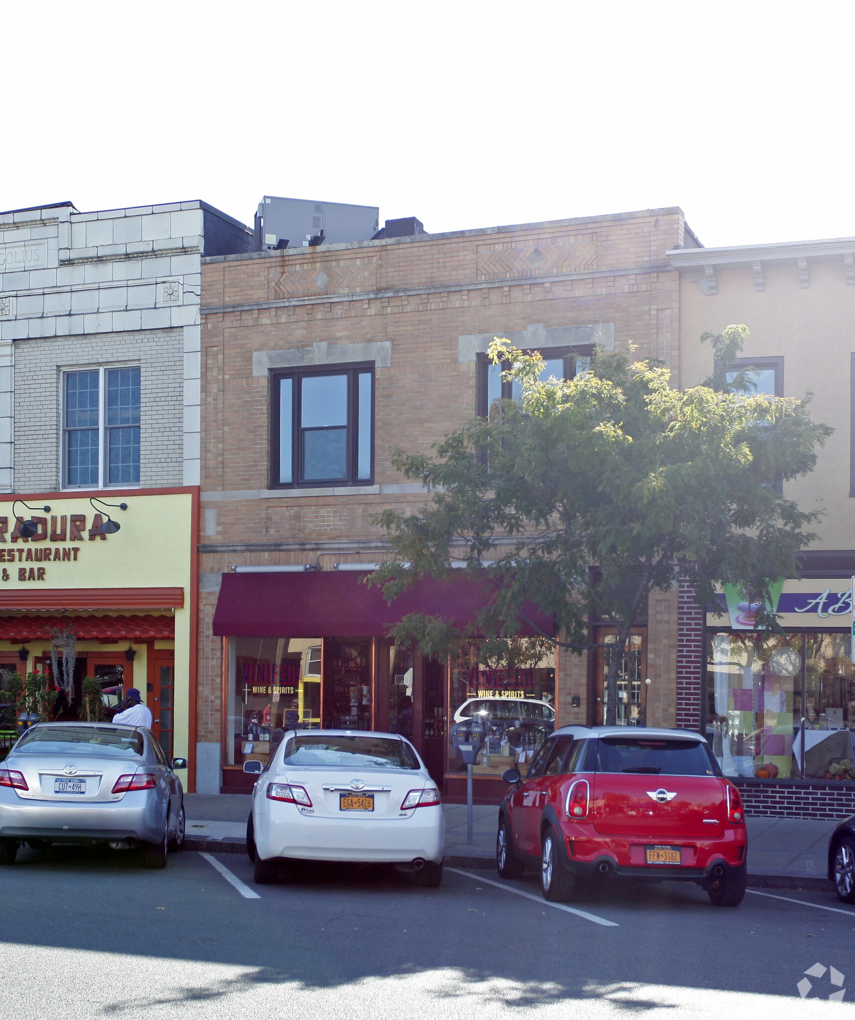 410-412 Mamaroneck Ave, Mamaroneck, NY for lease Primary Photo- Image 1 of 11