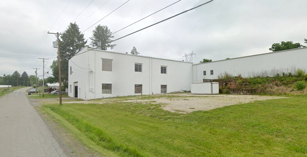 6803 Cleveland Ave SE, East Sparta, OH à louer - Photo du bâtiment - Image 2 de 3