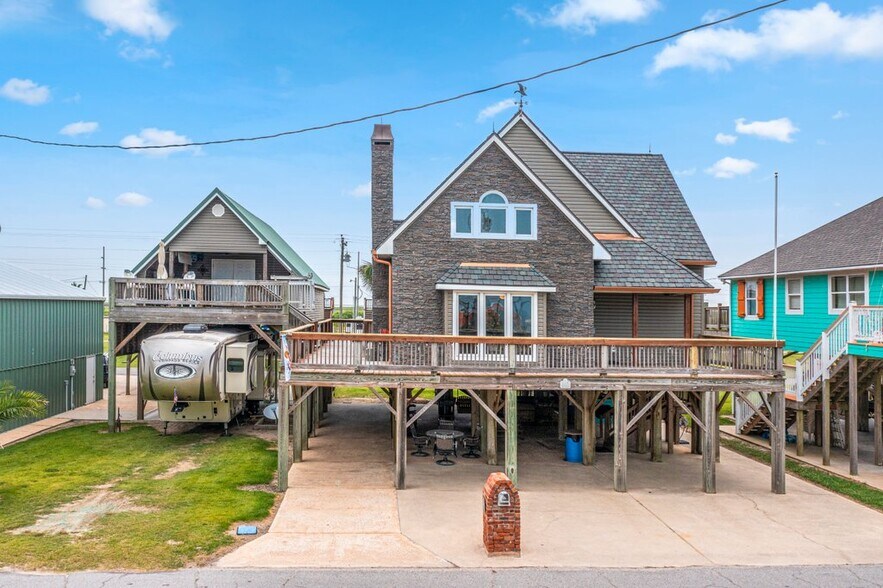 2314 Teal St, Cameron, LA à vendre - Photo du bâtiment - Image 2 de 30