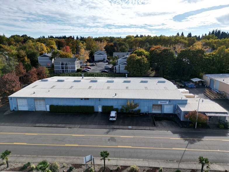 8496 Warm Springs St, Tualatin, OR for sale - Building Photo - Image 2 of 3