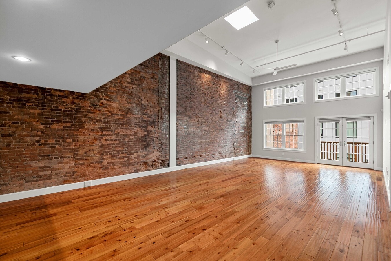 91 Church St, New Haven, CT 06510 - Unit Ground -  - Interior Photo - Image 2 of 4