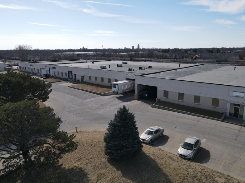 2030-2250 Delaware Ave, Des Moines, IA à louer - Photo du bâtiment - Image 3 de 4