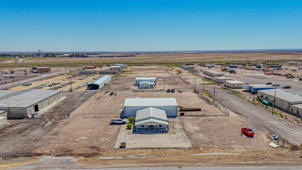 3090 Texas 17, Pecos, TX for sale - Building Photo - Image 2 of 5