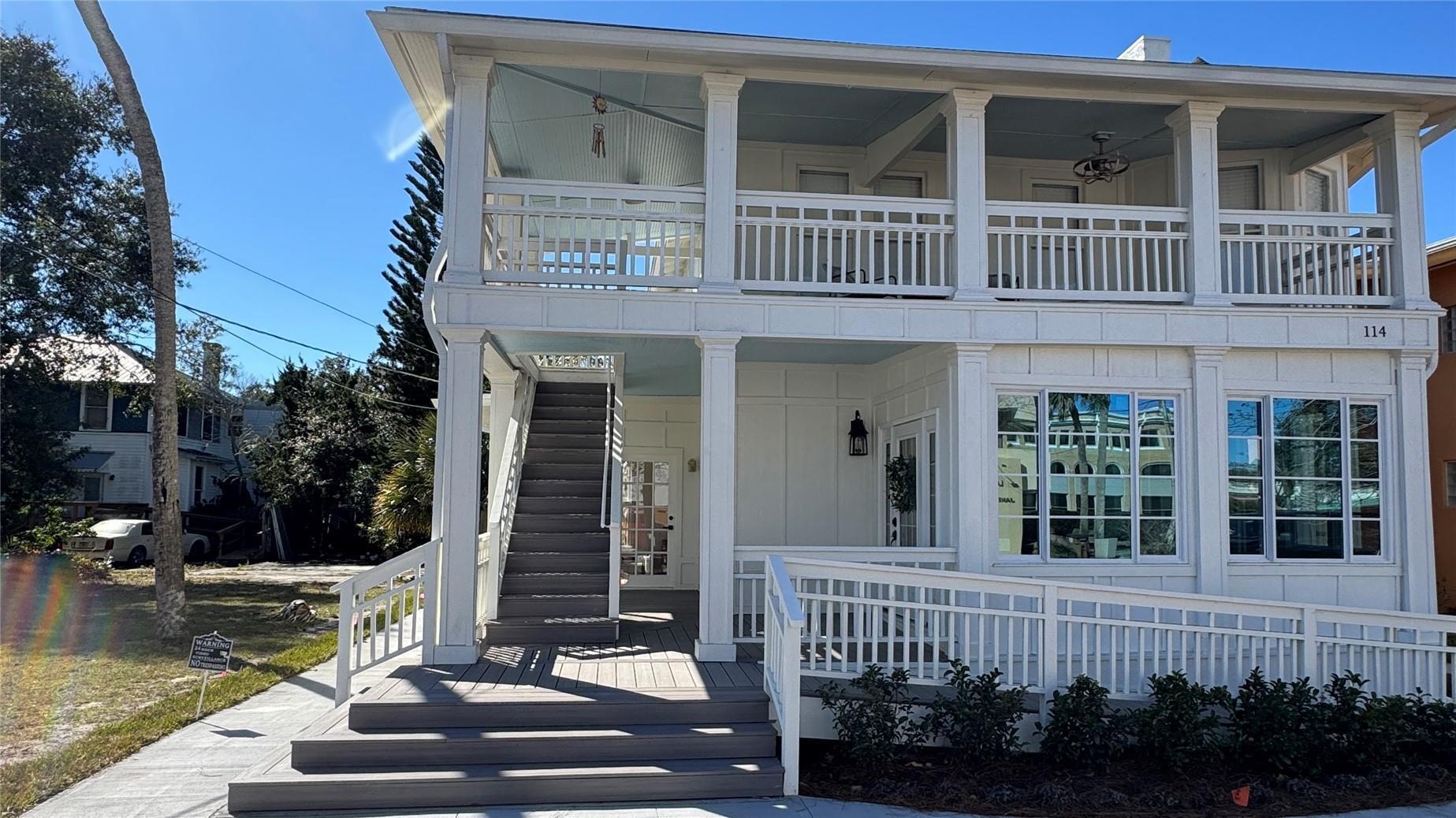 114-118 Live Oak St st, New Smyrna Beach, FL for lease Building Photo- Image 1 of 12