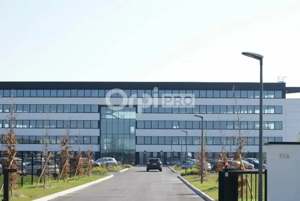 Office in Bezannes for lease Building Photo- Image 1 of 12