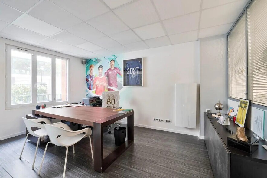Office in Boulogne-Billancourt for sale - Building Photo - Image 3 of 9