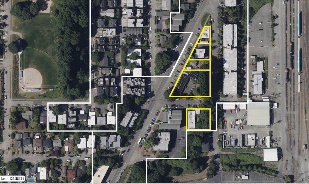 2634 Thorndyke Ave W, Seattle, WA à vendre - Photo du bâtiment - Image 2 de 7