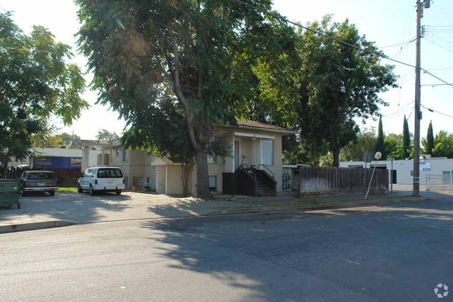 107 W 16th St, Chico, CA for sale - Building Photo - Image 2 of 7