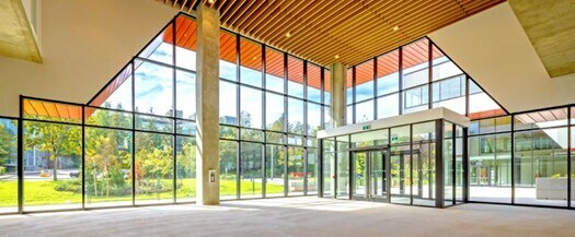Plus de détails pour 4499 Sanderson Way, Burnaby, BC - Bureau à louer