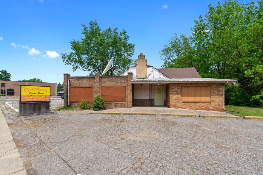 21090 Goddard Rd, Taylor, MI à vendre - Photo principale - Image 1 de 20