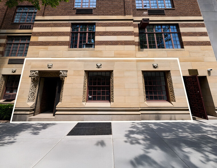 115 E 67th St, New York, NY for sale - Building Photo - Image 2 of 7
