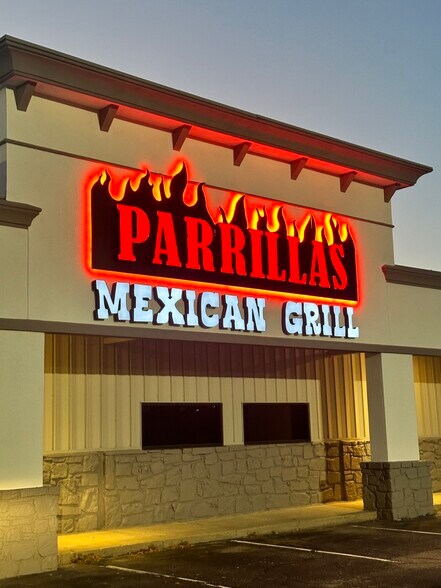 1425 New Sapulpa Rd, Sapulpa, OK à louer - Photo du bâtiment - Image 3 de 6