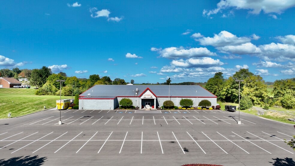 157 Maple Carriage Dr, Lewisburg, WV for sale - Building Photo - Image 2 of 58