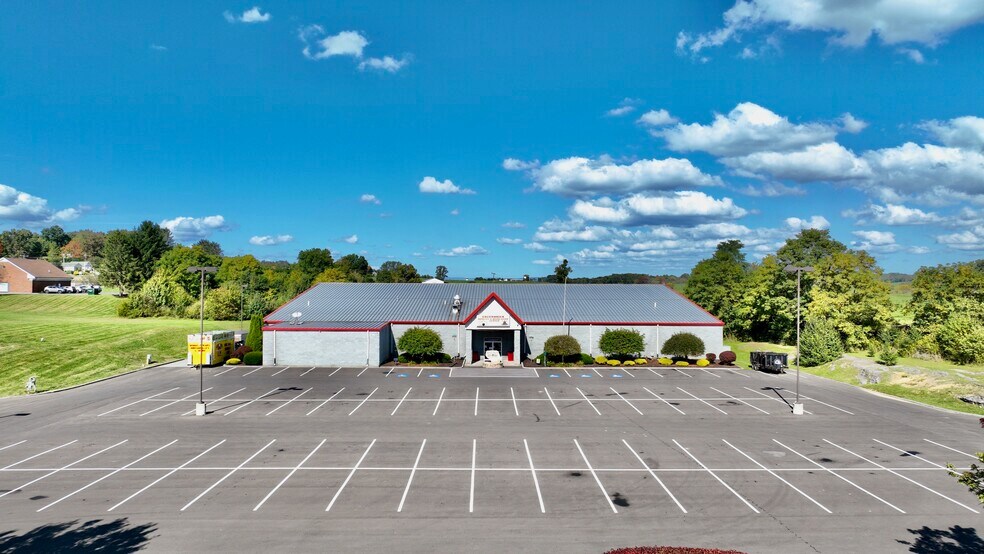 157 Maple Carriage Dr, Lewisburg, WV à vendre - Photo du bâtiment - Image 2 de 58