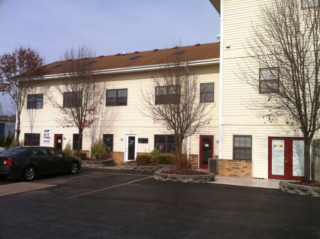 300 W 4th St, Eureka, MO à louer - Photo du bâtiment - Image 3 de 12