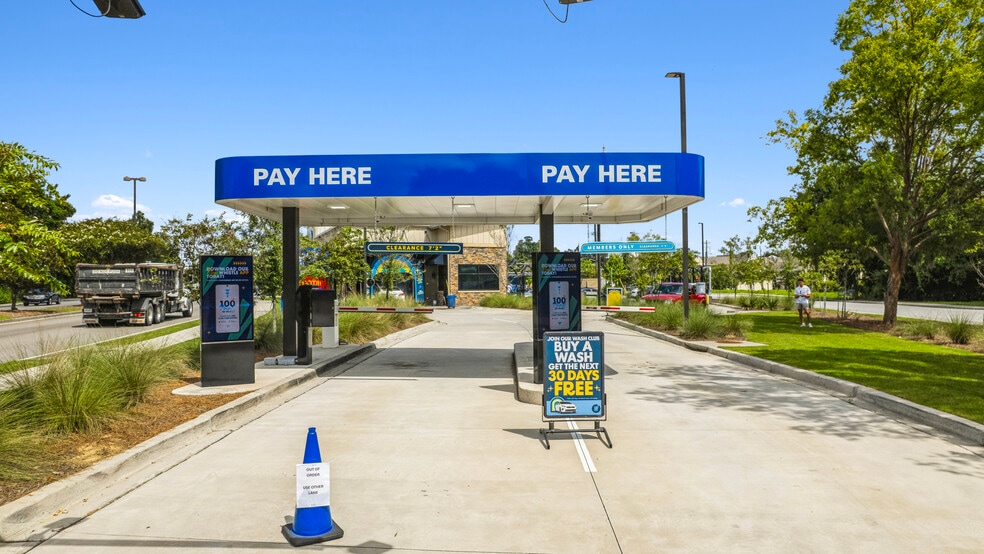 4865 Tanger Outlet Blvd, North Charleston, SC for sale - Building Photo - Image 2 of 28