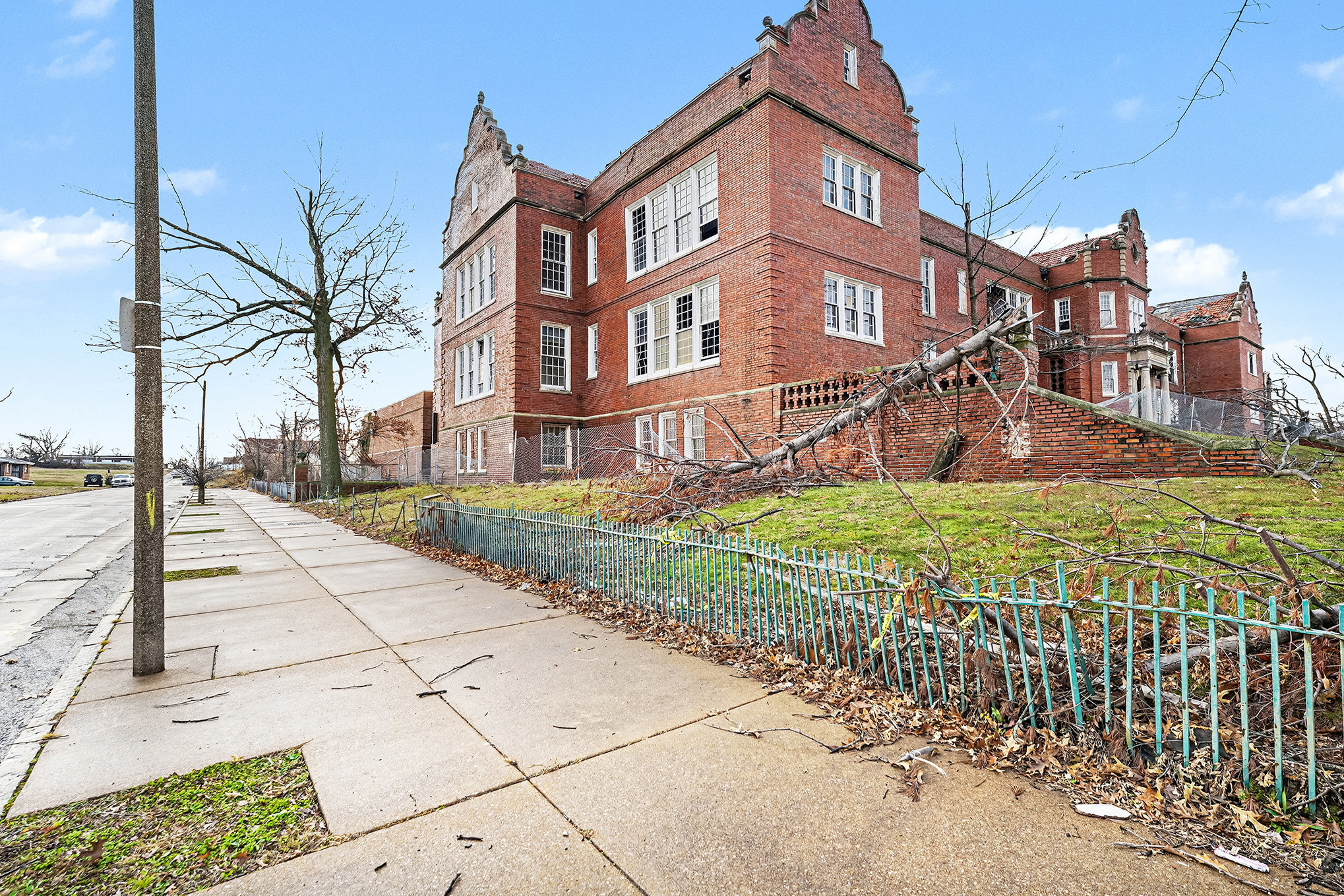 2616 Cora Ave, Saint Louis, MO for sale Primary Photo- Image 1 of 16