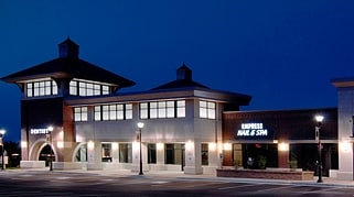 1928-1995 Springbrook Square Dr, Naperville, IL for lease - Building Photo - Image 1 of 15